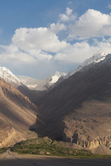 Tadjikistan, elevated view of the Pamir valley, seen from Yamchun