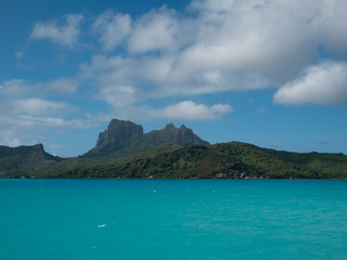 Blue lagoon and Otemanu mountain at Bora Bora island, Tahiti, French Polynesia.