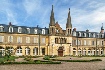 Fototapeta na wymiar Saint Gildard abbey, Nevers, France