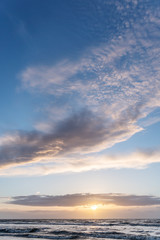 Obraz premium Sonnenuntergang am Meer – Nordsee, Niederlande