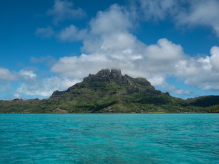 Blue lagoon and Otemanu mountain at Bora Bora island, Tahiti, French Polynesia.