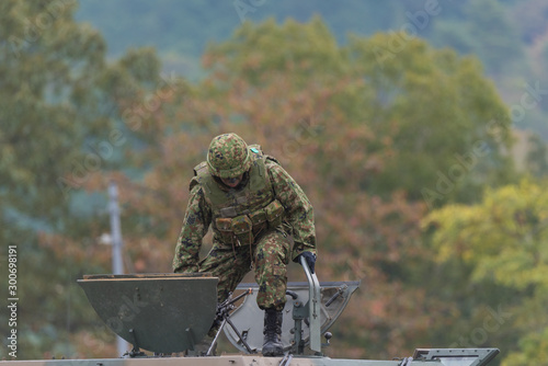 陸上自衛隊の自衛官 Arm Poster Arm Arm Posters Wallsheaven Josiah S
