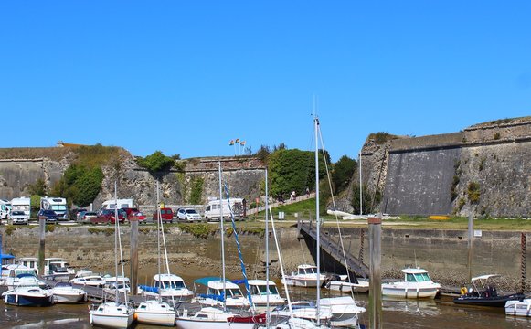 anciennes fortifications de ch&acirc;teau d'oleron