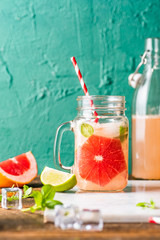 Grapefruit and basil lemonade, spiced with kardamom.