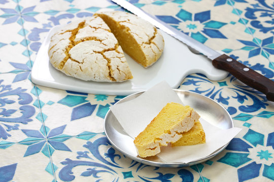 broa, traditional portuguese corn bread