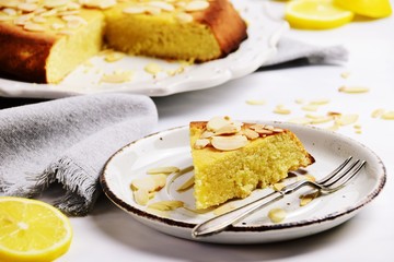 Paleo diet lemon cake. Sugar free, dairy free and gluten free cake.