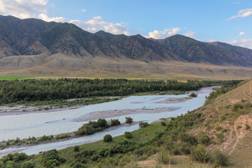 FLUSS IM WESTEN KASACHSTANS