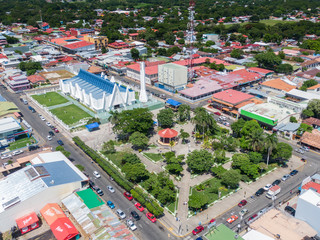Beautiful aerial view of Liberias church and park in Costa Rica - obrazy, fototapety, plakaty