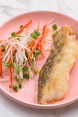 鱈のバターソテー