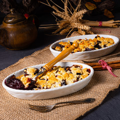 Cinnamon prunes with crumble