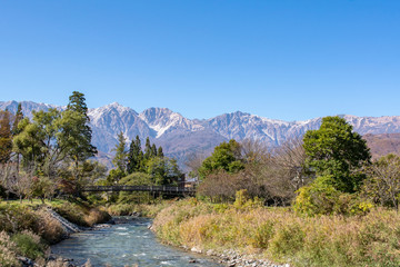 雪が被る秋の白馬連山
