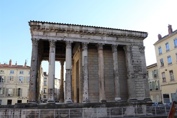 Le temple romain d'Auguste et de Livie dans la Ville de Vienne - Département Isère - France