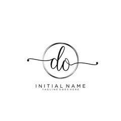 DO Initial handwriting logo with circle template vector.