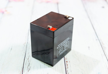 side view of sealed rechargeable UPS battery