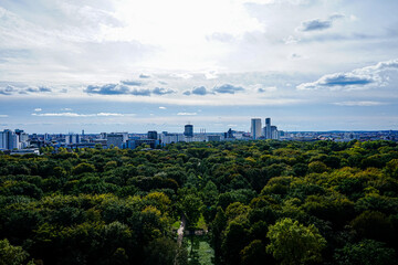 Fototapeta na wymiar berlin panorama with tiergarten
