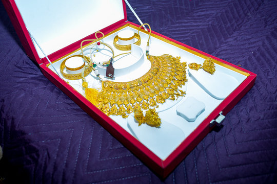 Bangladeshi Groom’s Wedding necklace and earring sets Close up image.