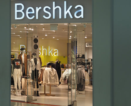 Bershka Images – Browse 163 Stock Photos, Vectors, and Video | Adobe Stock