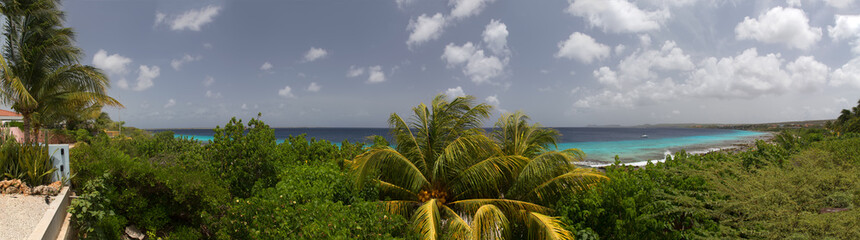 Fototapeta na wymiar sea beach coast tropical Bonaire island Caribbean sea