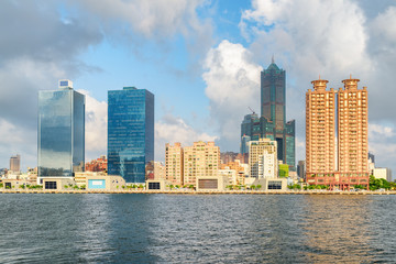 Fototapeta premium Amazing Kaohsiung skyline, Taiwan. 85 Sky Tower