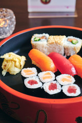 Sushi Platte Maki Nigiri Tunfisch Sakmon