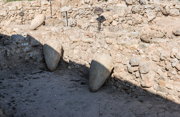 Archaeological excavations of storage facilities of the Ancient Shiloh archaeological site in Samaria region in Benjamin district, Israel - obrazy, fototapety, plakaty