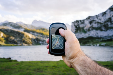 Hands with gps