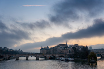 Fototapeta premium Sunrise in paris