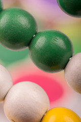 Abakus - bunte Kugeln - Symbolfoto für Bildung und Mathematik