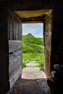 Le puy griou vue d'un buron