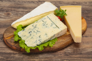 Cheese triangle mix - gorgonzola, brie, parmesan