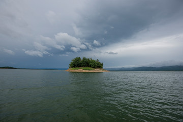 The vast sky with the river in the daytime