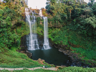 Travel to the most beautiful waterfalls, hard to find