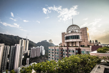 Obraz premium Hong Kong's dense urban and architectural landscape