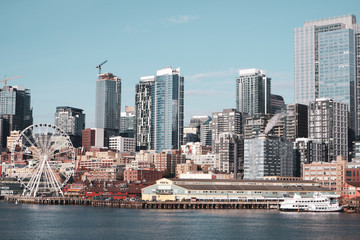 Fototapeta na wymiar Seattle watefron view from the ferry