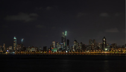 Fototapeta na wymiar mumbai city sky line at Night