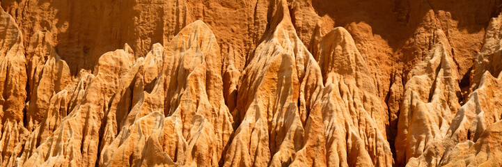 Felsen aus Sandstein an der Algarve, Portugal, Europa
