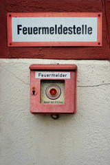&Ouml;ffentliche Feuermeldestelle zum alarmieren der Feuerwehr