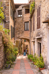 Obraz na płótnie Canvas Vista del Borgo medievale Dolceacqua, Liguria, Italia