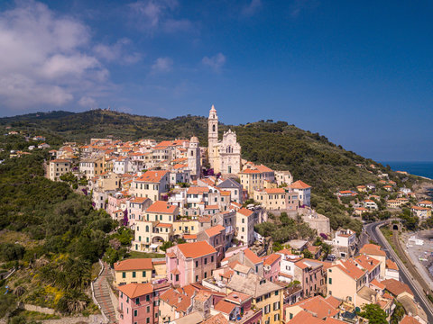 Vista aerea di Cervo, Liguria, Italia