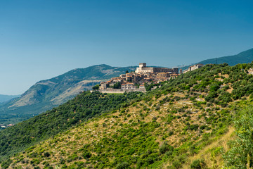 Fototapeta na wymiar On the road to Sermoneta, Latina, italy