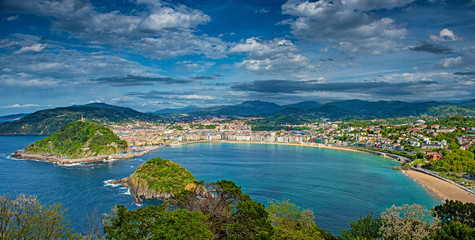 Naklejka premium View on the beach of San Sebastian, Spain