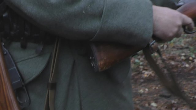 Weapons and accessories for soldiers from the Second World War with soldiers of the German army