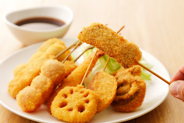 串カツ　Kushikatsu (Japanese deep-fried skewers)