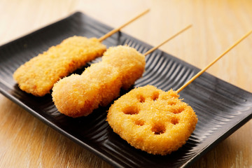 串カツ　Kushikatsu (Japanese deep-fried skewers)