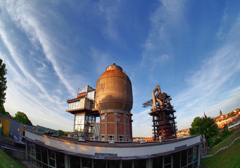 Wasserturm und Hochofen - Hüttenpark im saarländischen Neunkirchen
