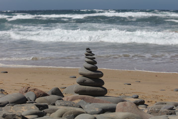 NB__8933 Stone pyramid on beach in Portugal