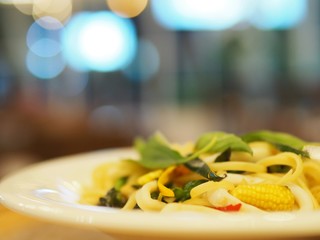  Background spaghetti dishes with bokeh