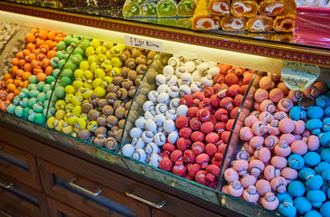 Traditional turkish delights sweets at the Grand Bazaar in Istanbul, Turkey.
