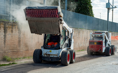 Milling drum for road milling machine and sweeper attachments mini excavator. Milling of asphalt...
