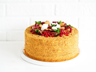 A classic honey cake cake.
